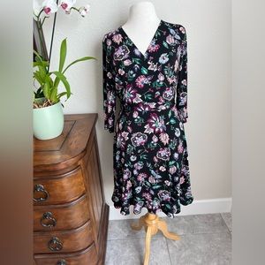 Leota Wrap Dress Size Medium